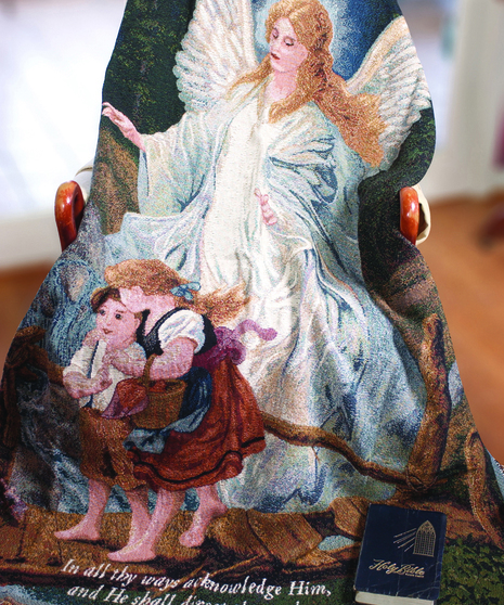 Direct Thy Path Memorial Throw