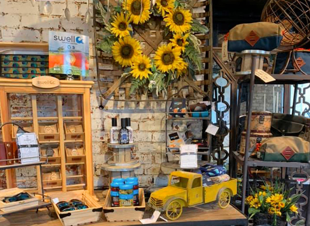 In addition to flowers and plants, Beneva offers a range of gifts and decorations